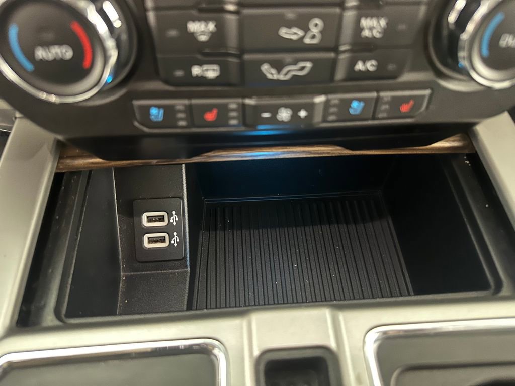 Used 2019 Ford F150 Lariat image 33