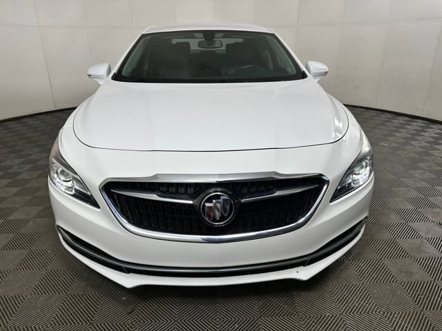 Used 2018 Buick LaCrosse Essence image 8