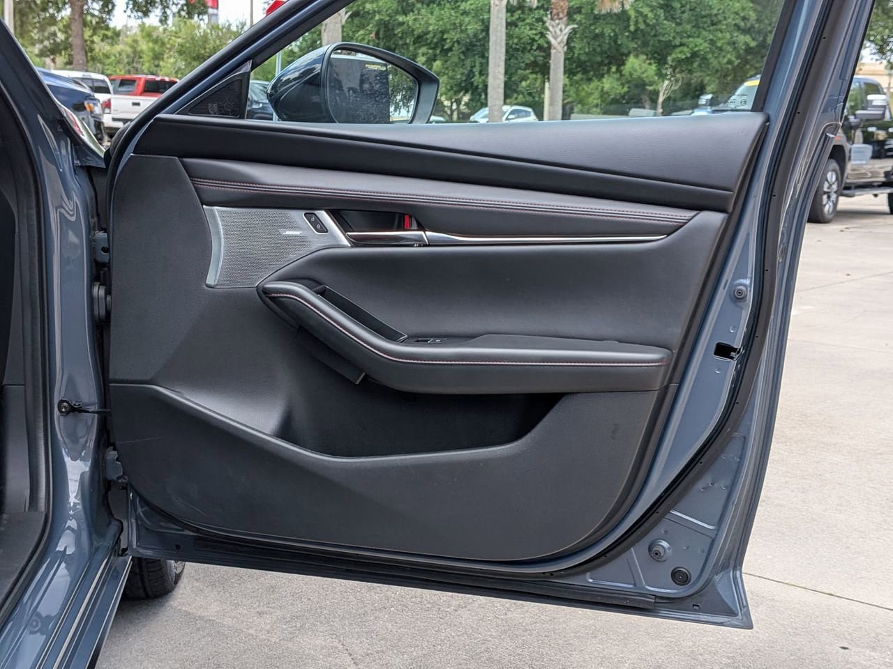 Used 2023 MAZDA MAZDA3 s FWD image 21