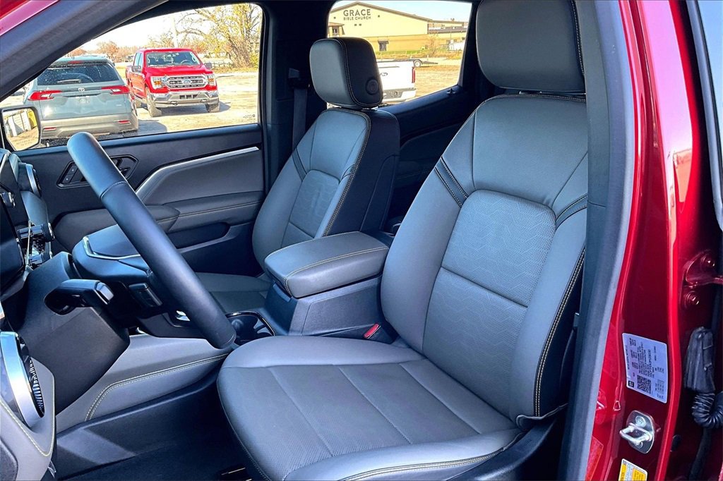 Used 2023 Chevrolet Colorado ZR2 w/ ZR2 Convenience Package III image 19