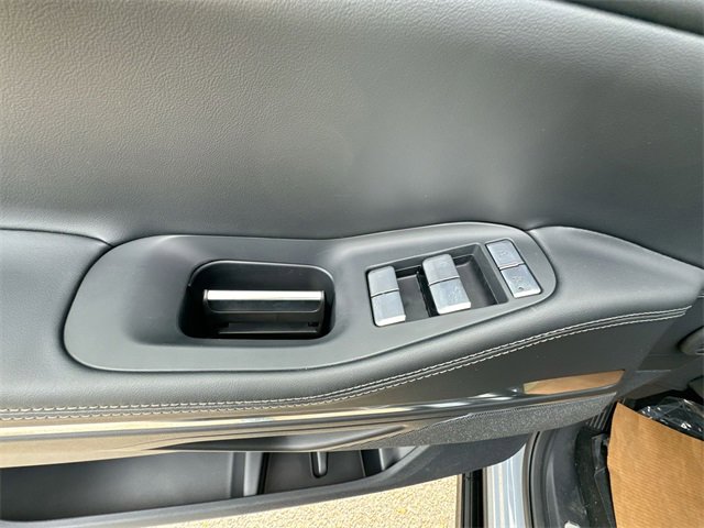 New 2025 Lincoln Navigator Reserve w/ Jet Appearance Package image 13