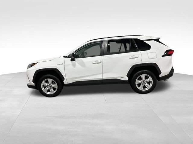 Used 2019 Toyota RAV4 LE w/ Carpet Mat Package AWD/4WD image 11