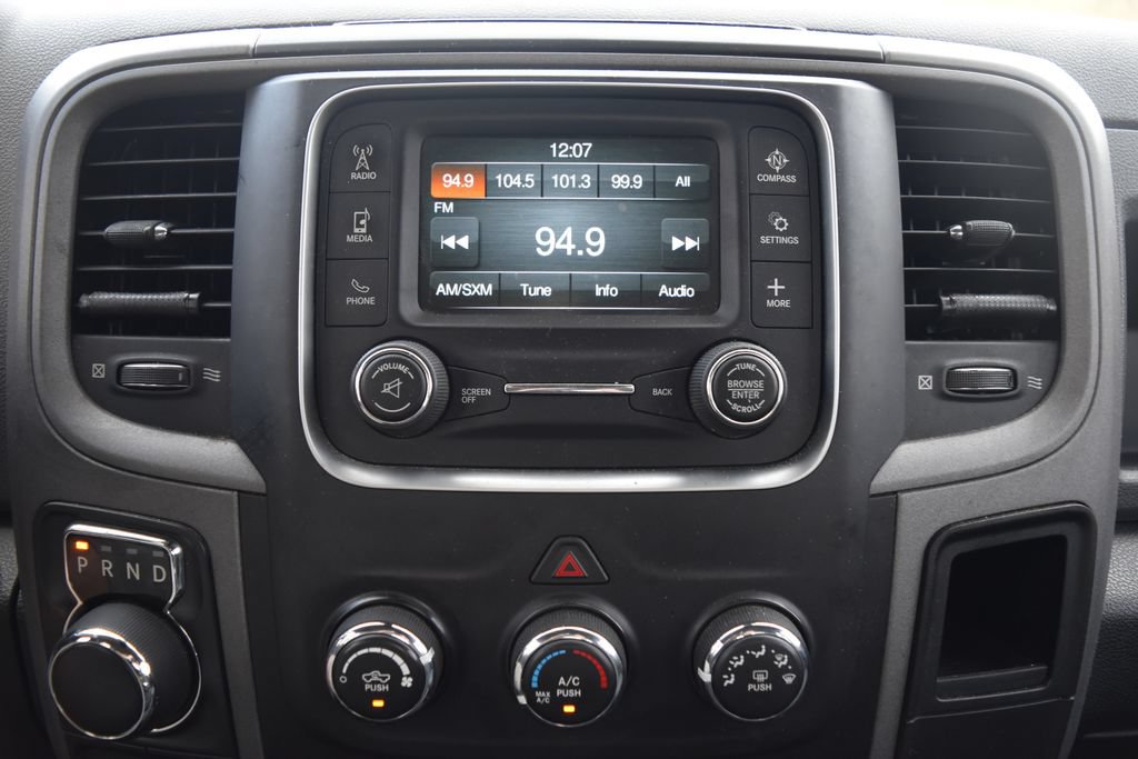 Used 2017 RAM 1500 Express w/ Express Value Package AWD/4WD image 18