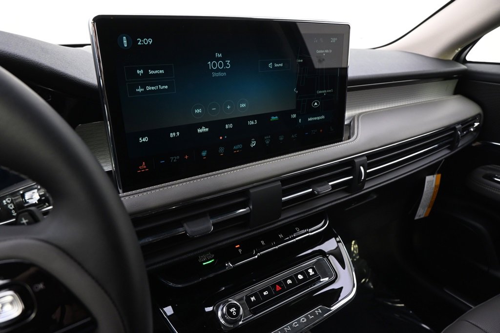 New 2026 Lincoln Corsair Premiere image 26