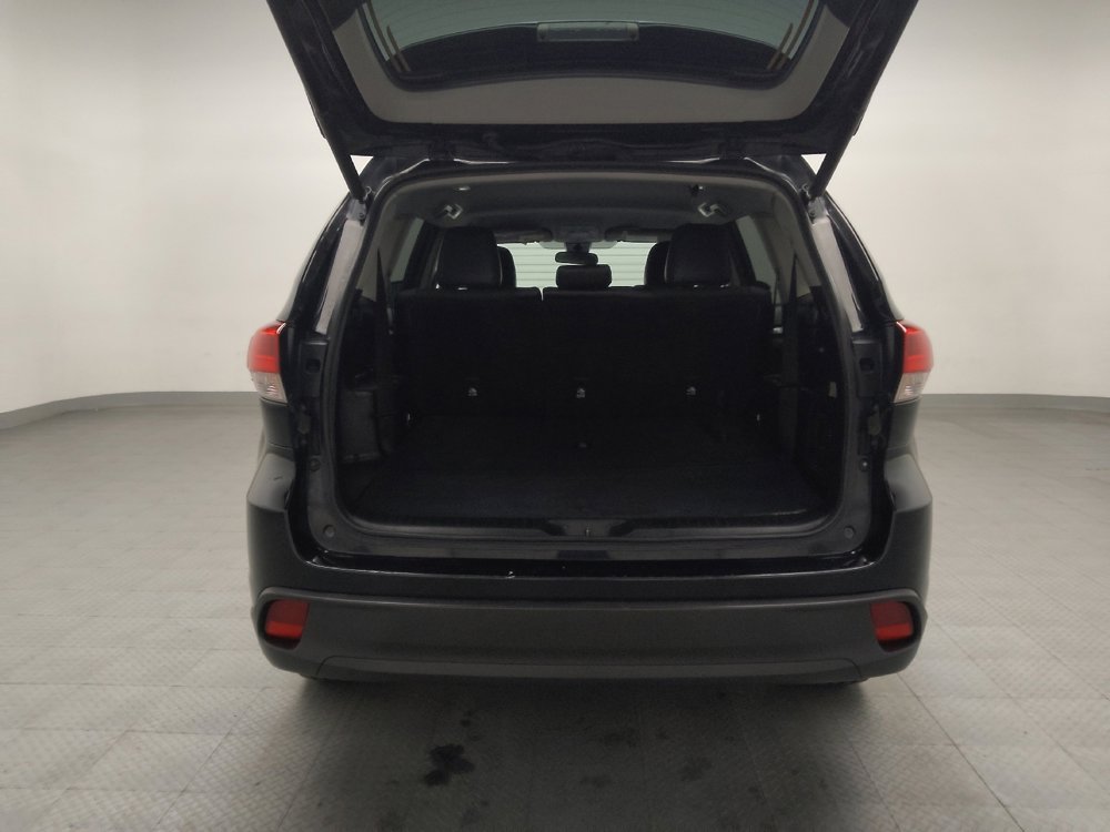 Used 2019 Toyota Highlander Plus image 29