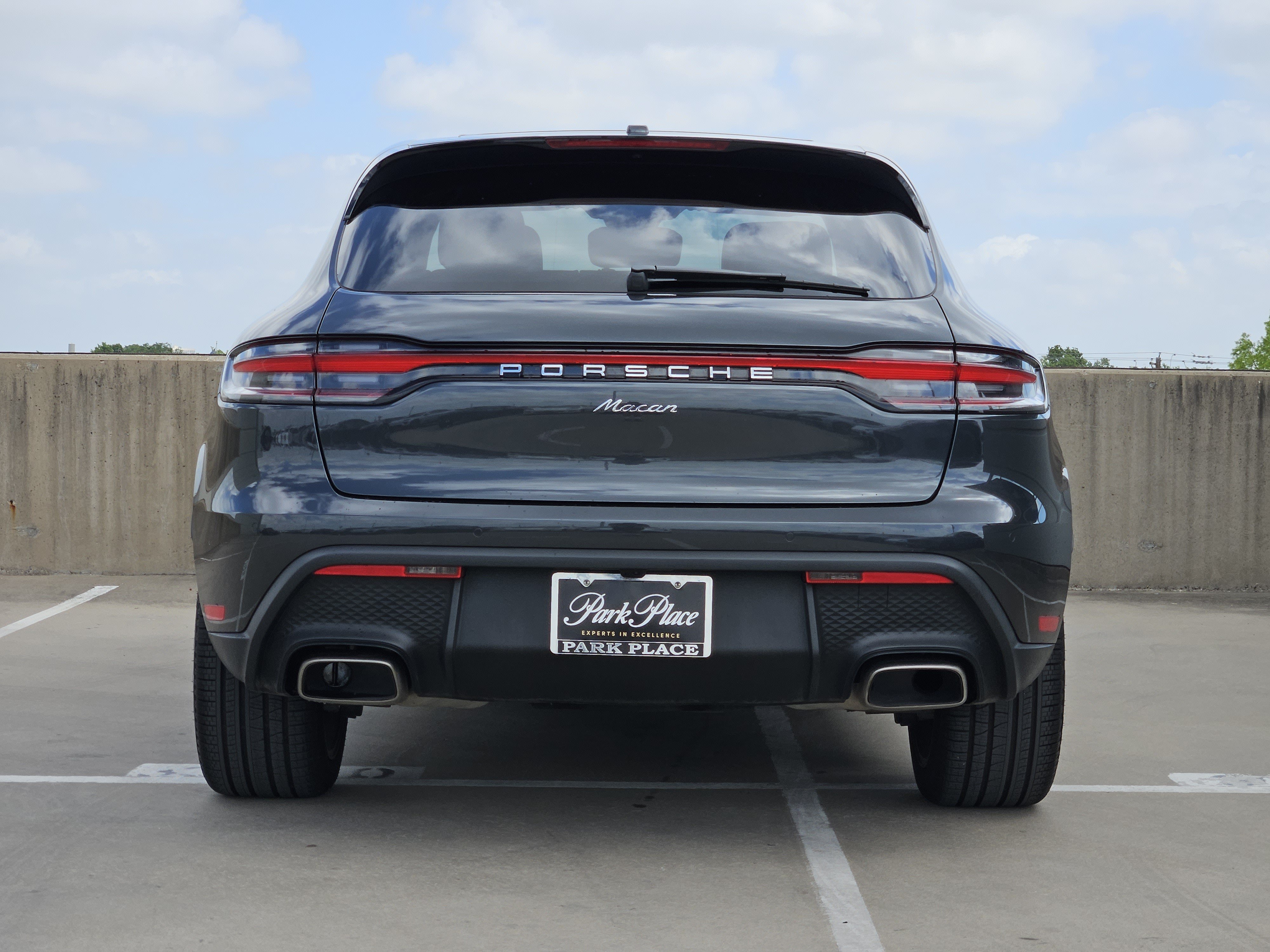 Certified 2026 Porsche Macan AWD/4WD image 7