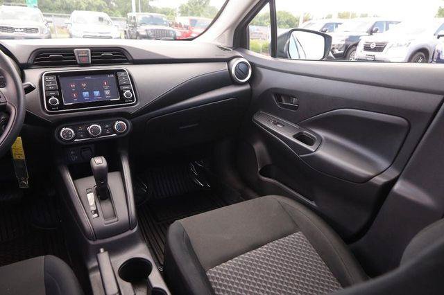 Used 2024 Nissan Versa S w/ S Plus Package FWD image 23
