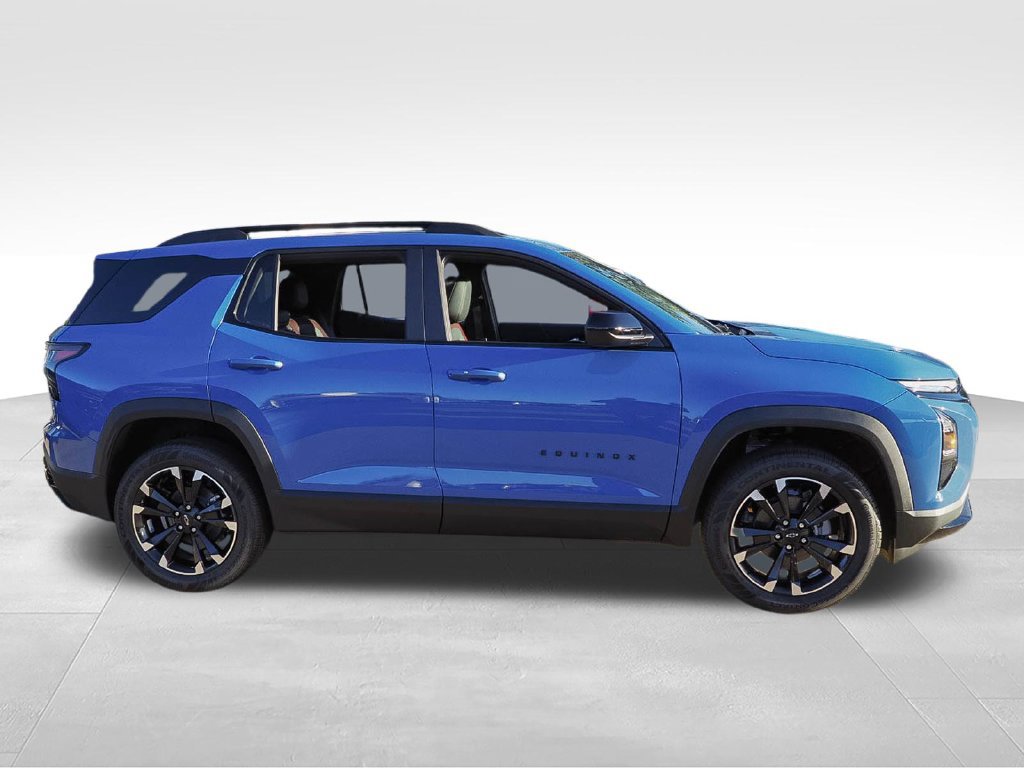 New 2027 Chevrolet Equinox RS w/ LPO, Floor Liner Package AWD/4WD image 5