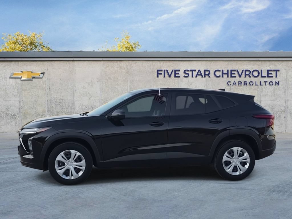 Used 2024 Chevrolet Trax LS FWD image 4