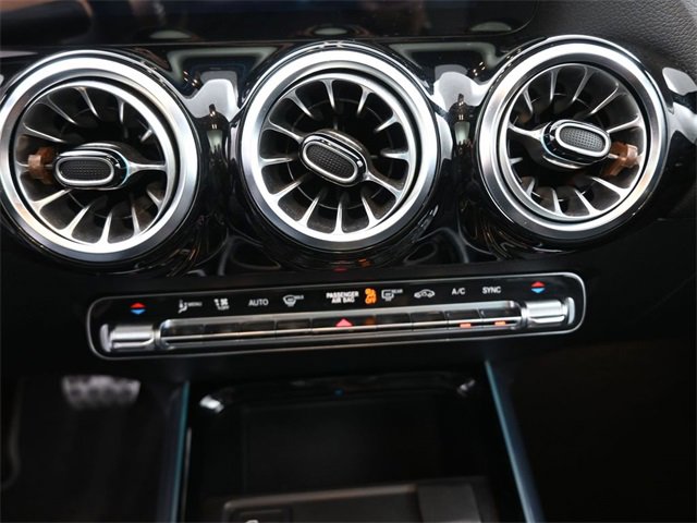 Used 2022 Mercedes-Benz GLA 250 image 3