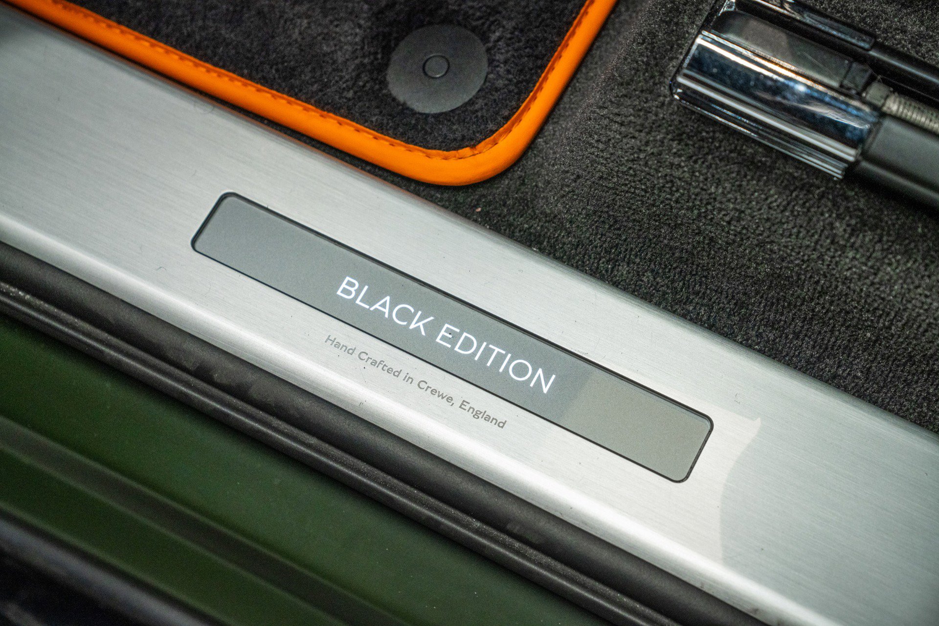 Used 2025 Bentley Bentayga image 37