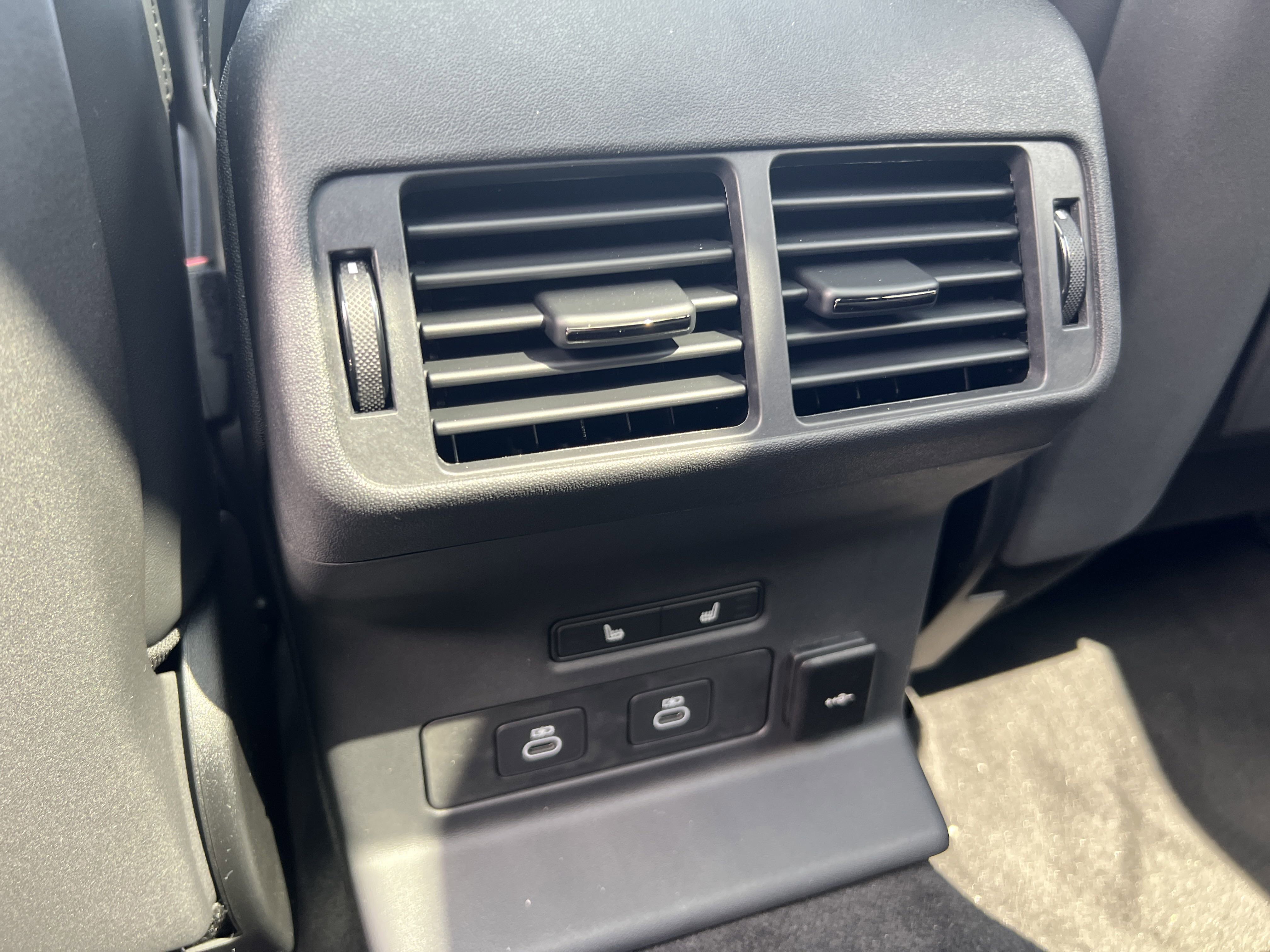 New 2026 Land Rover Range Rover Velar Autobiography image 31