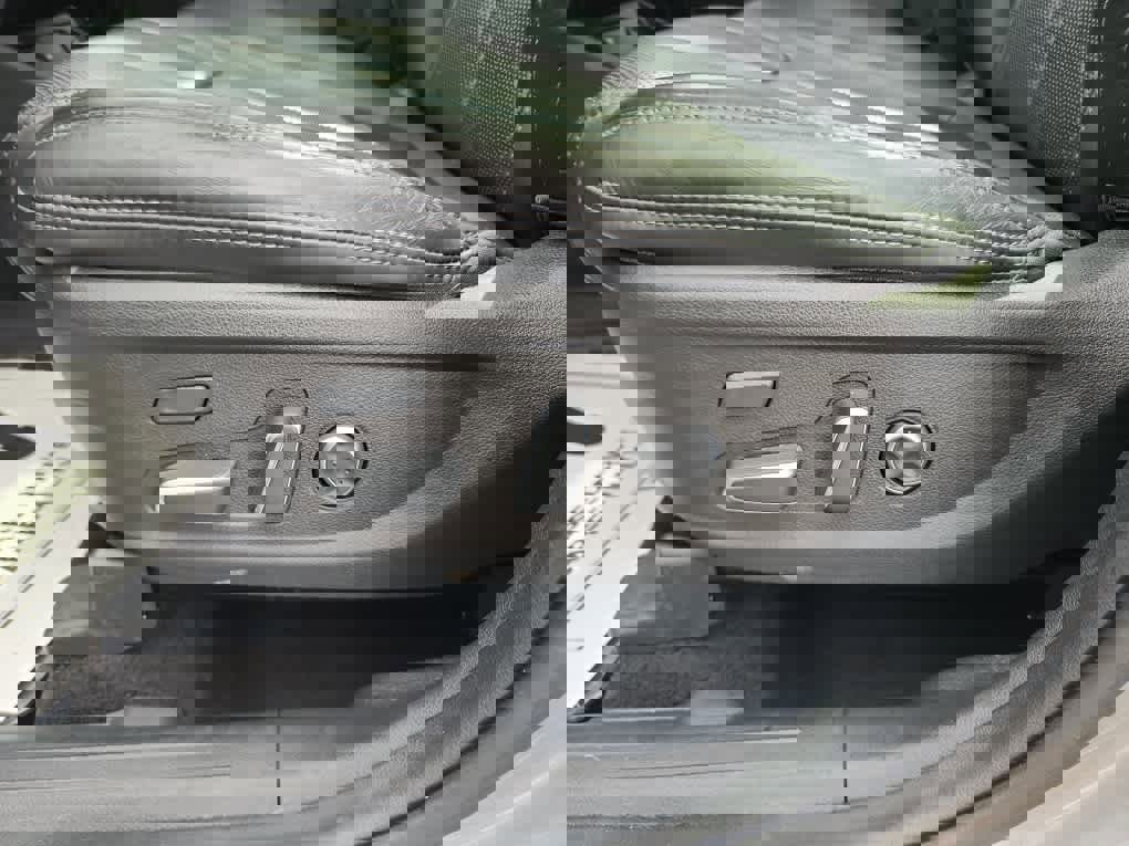 Used 2022 Hyundai Santa Fe Calligraphy image 24