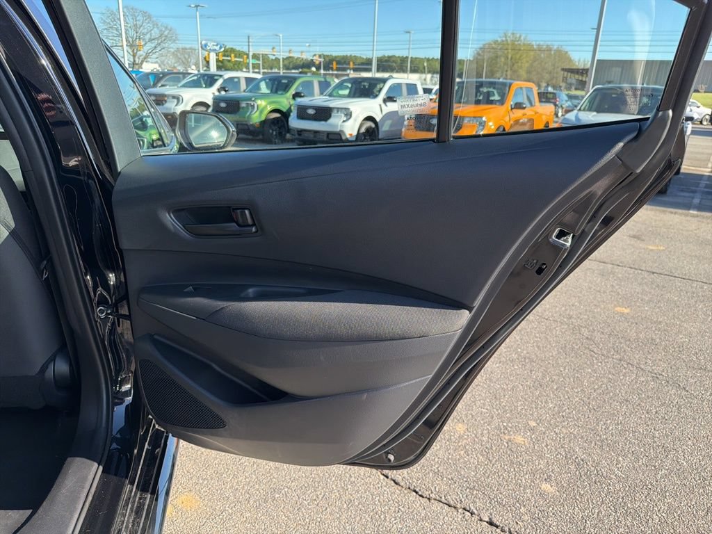 Used 2024 Toyota Corolla LE FWD image 19