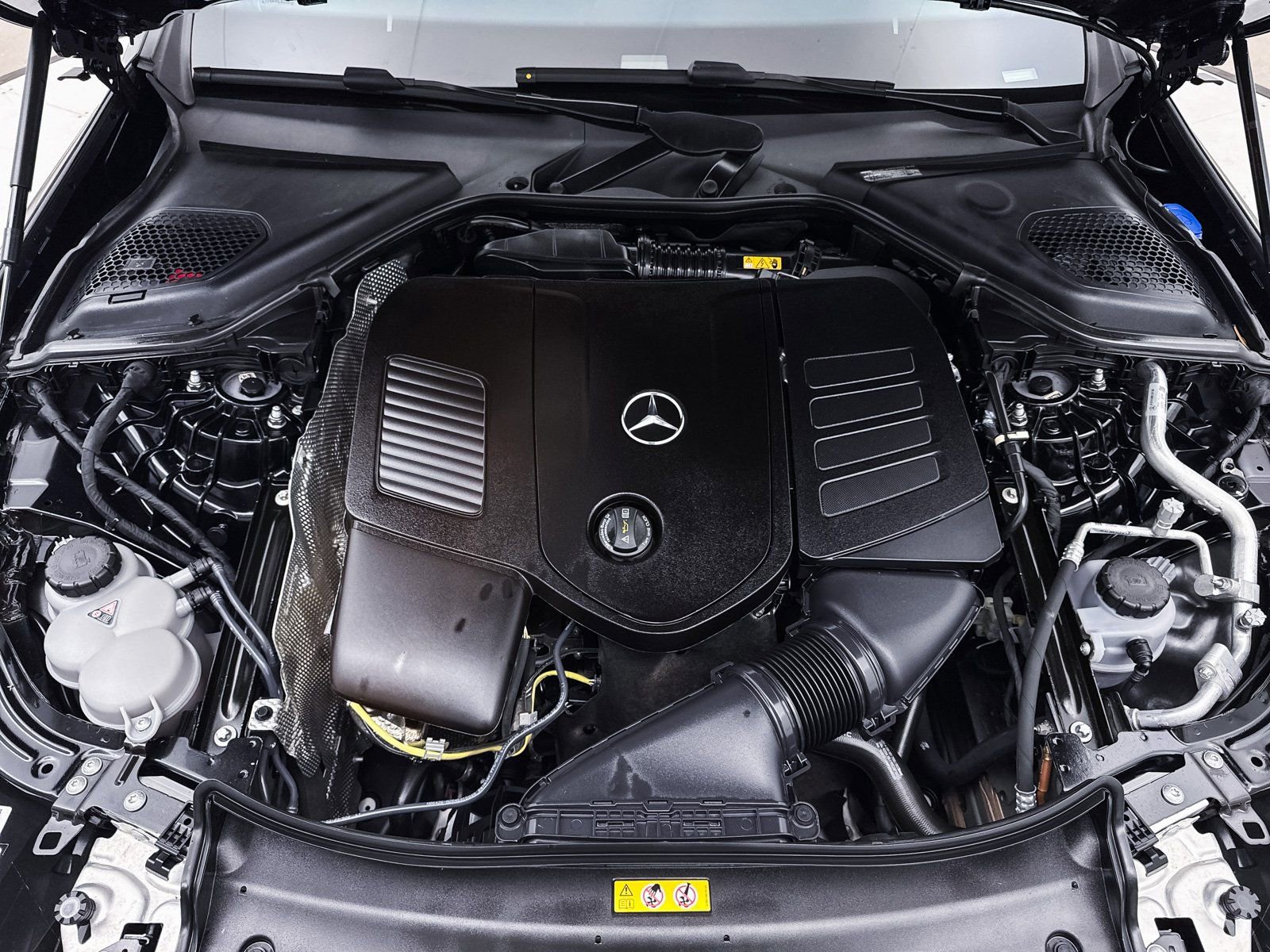 Used 2024 Mercedes-Benz E 350 4MATIC Sedan image 13