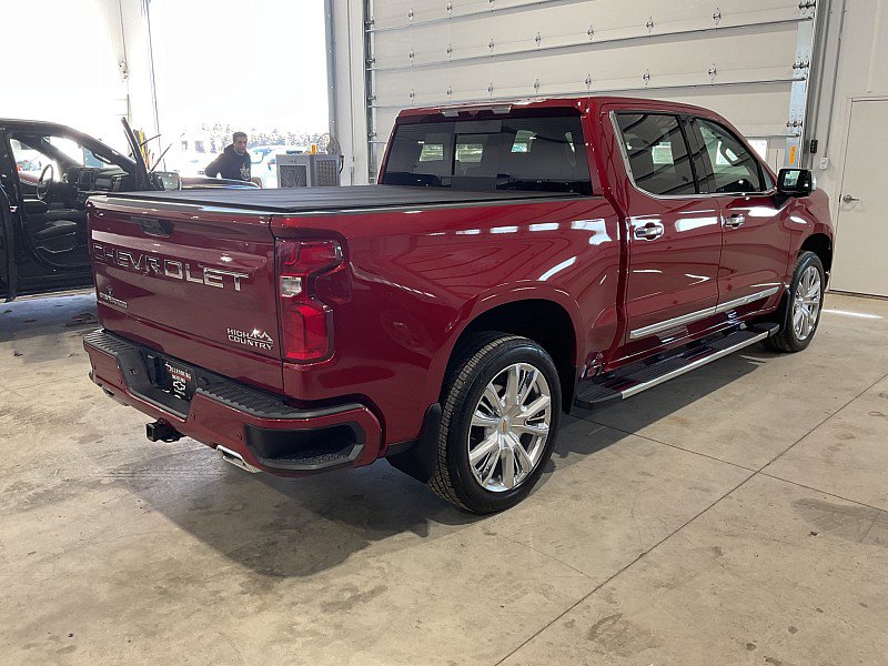 Used 2023 Chevrolet Silverado 1500 High Country w/ High Country Premium Package image 6