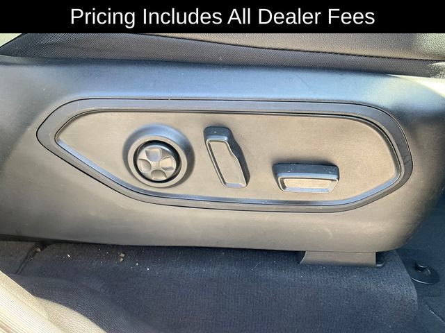 Used 2023 Jeep Grand Cherokee Limited w/ Luxury Tech Group II AWD/4WD image 22