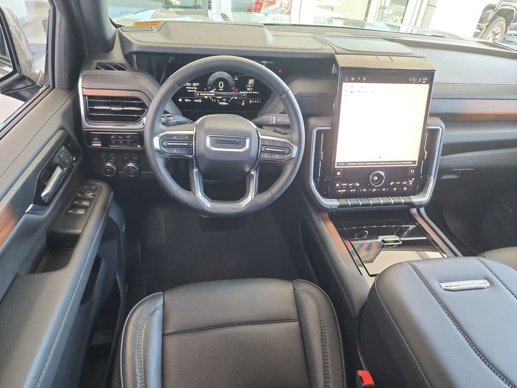 Certified 2025 GMC Yukon Denali image 10