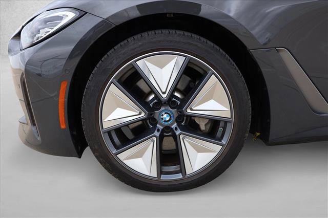 Used 2023 BMW i4 eDrive35 RWD image 9