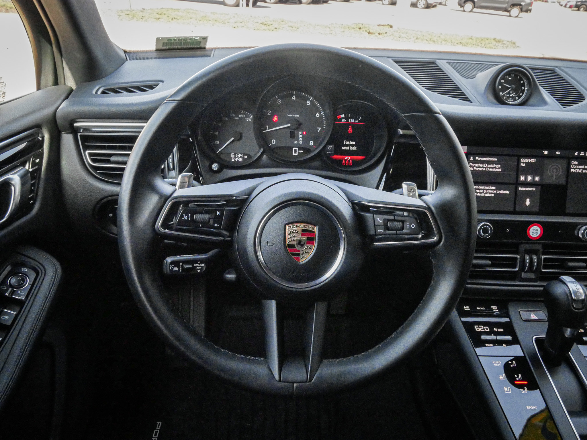 Used 2025 Porsche Macan AWD/4WD image 18