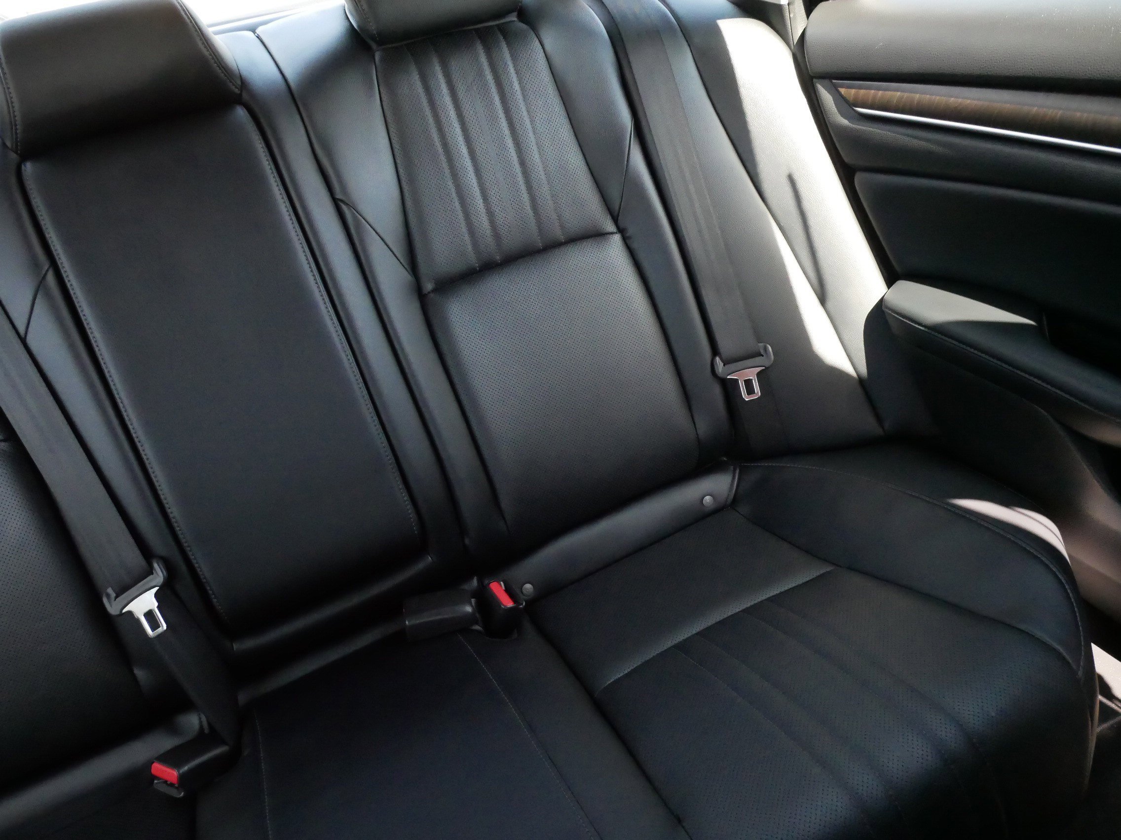 Used 2018 Honda Accord EX-L image 14