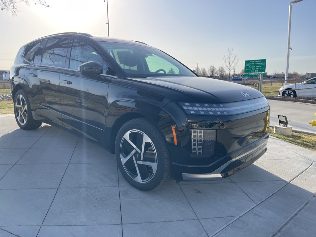 New 2026 Hyundai Ioniq 9 Calligraphy image 7