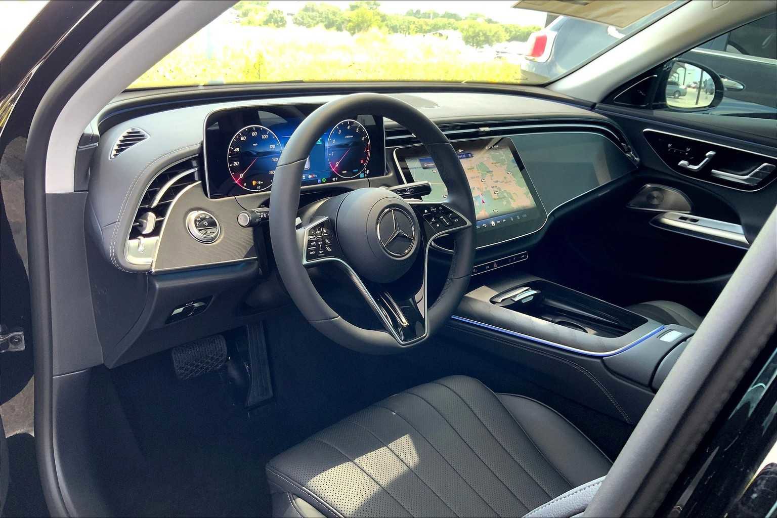 New 2025 Mercedes-Benz E 450 4MATIC All-Terrain Wagon image 10