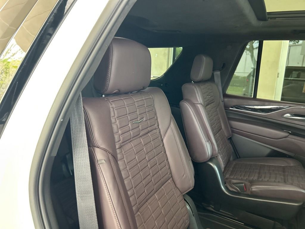 Used 2024 Cadillac Escalade V AWD/4WD image 39
