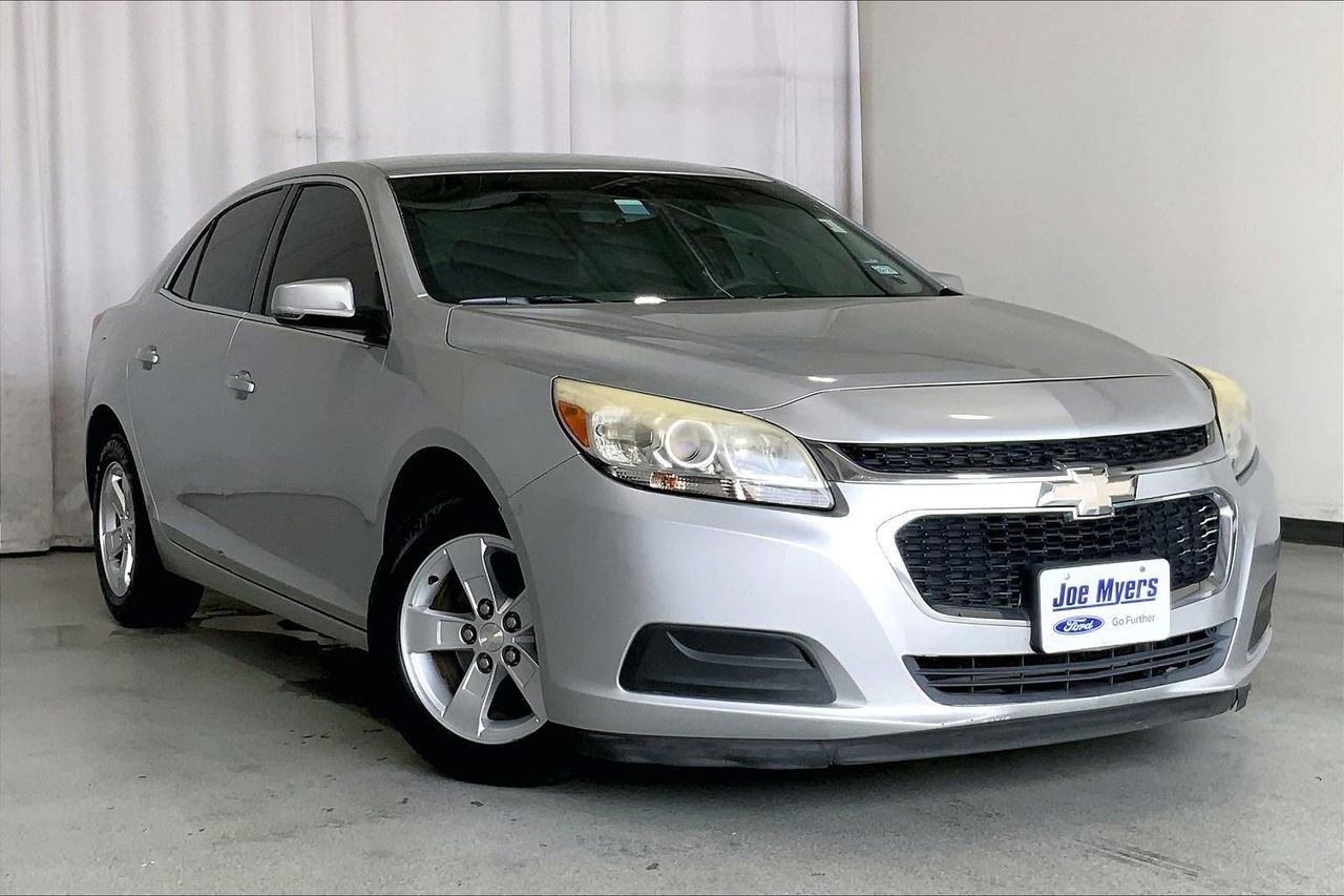 Used 2016 Chevrolet Malibu LT FWD image 1