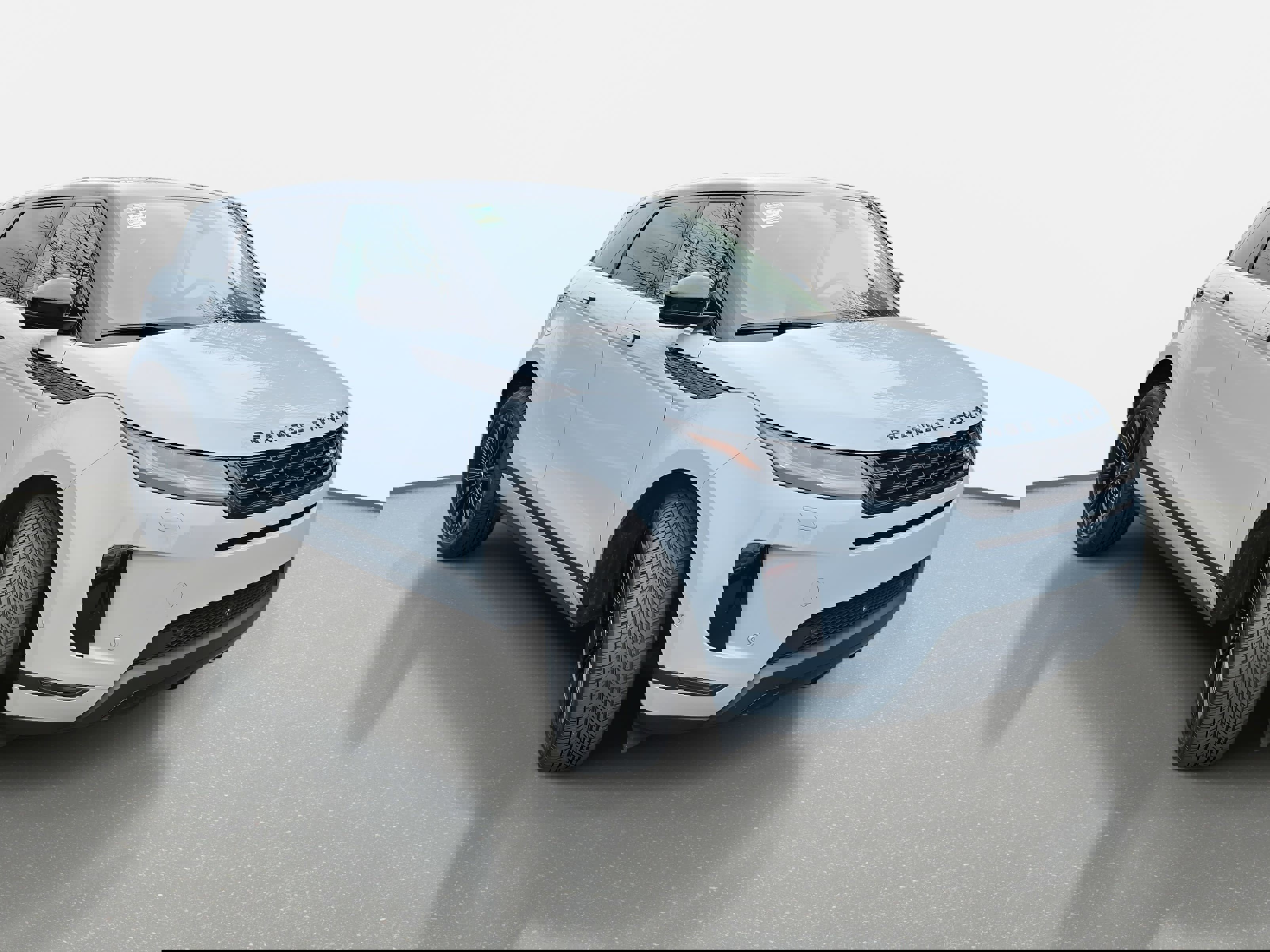 Used 2025 Land Rover Range Rover Evoque S image 3