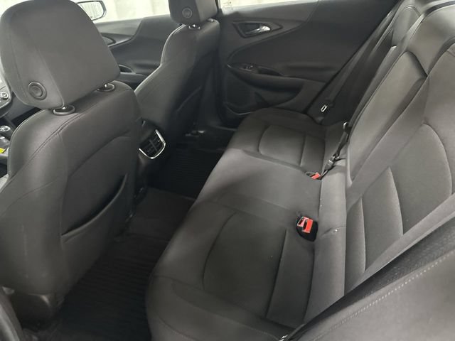 Used 2017 Chevrolet Malibu LT FWD image 15