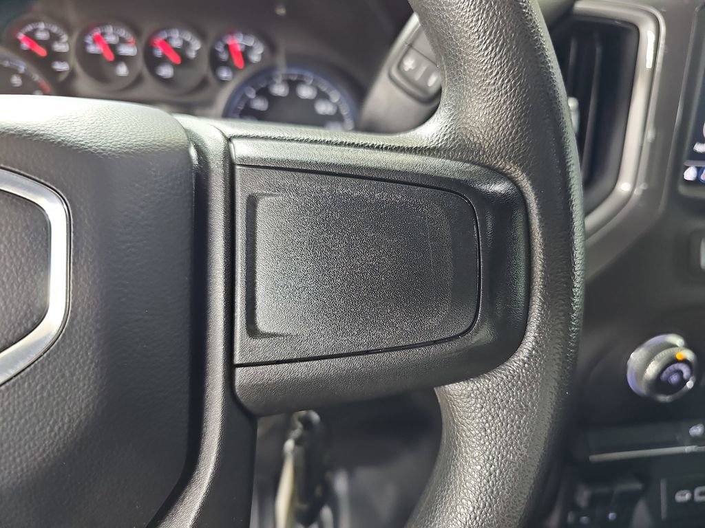 Certified 2022 GMC Sierra 3500 Pro w/ Convenience Package image 22