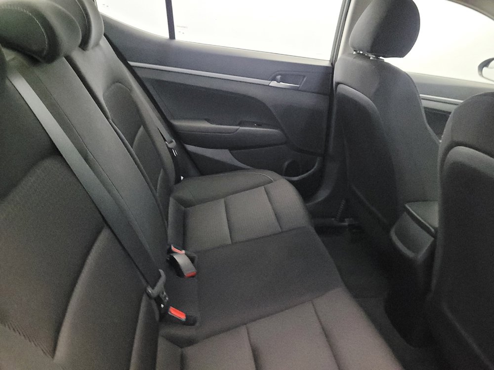 Used 2018 Hyundai Elantra SE w/ SE Connectivity Package 04 FWD image 19