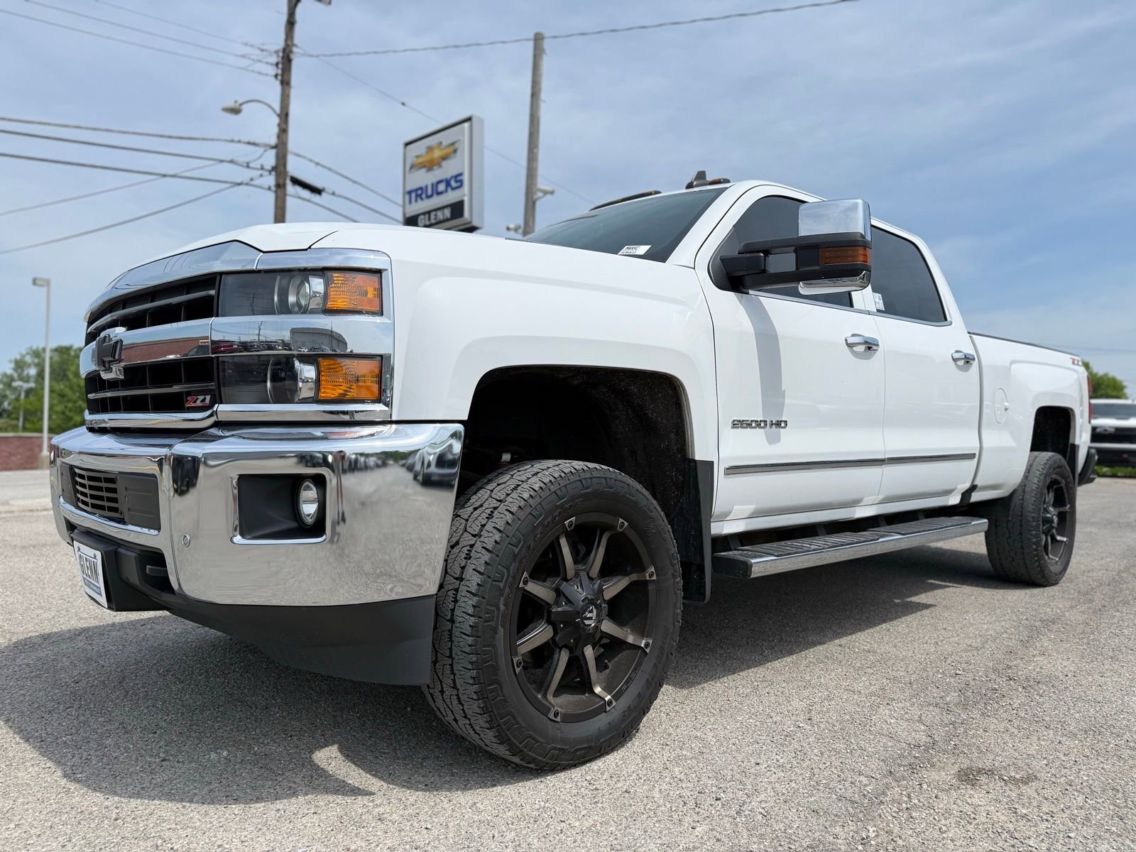 Used 2019 Chevrolet Silverado 2500 LTZ w/ LTZ Plus Package AWD/4WD image 2