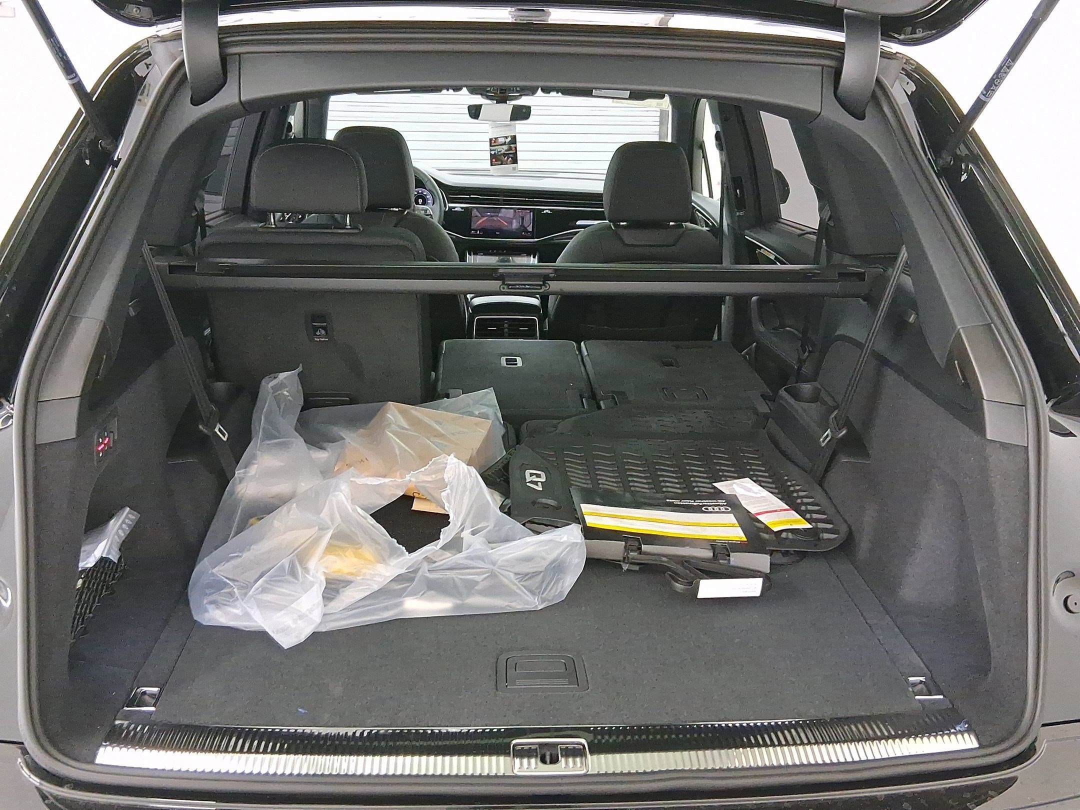 Used 2026 Audi Q7 2.0T Premium Plus w/ Premium Plus Package AWD/4WD image 27