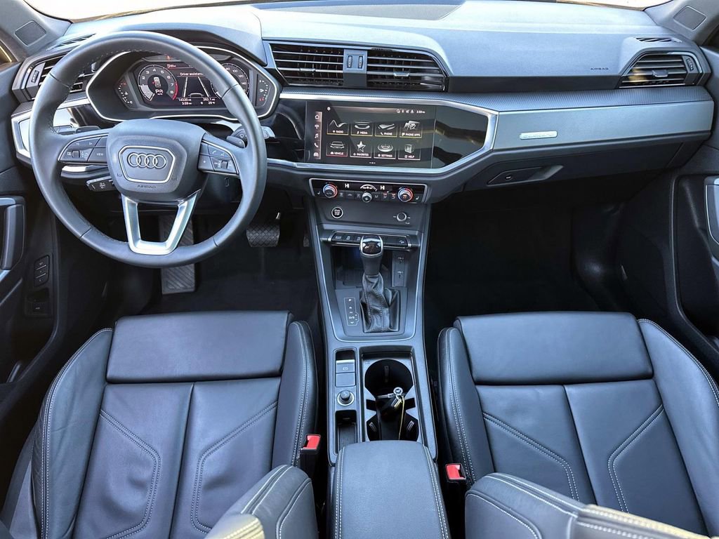 Used 2024 Audi Q3 2.0T Premium Plus w/ Premium Plus Package image 30