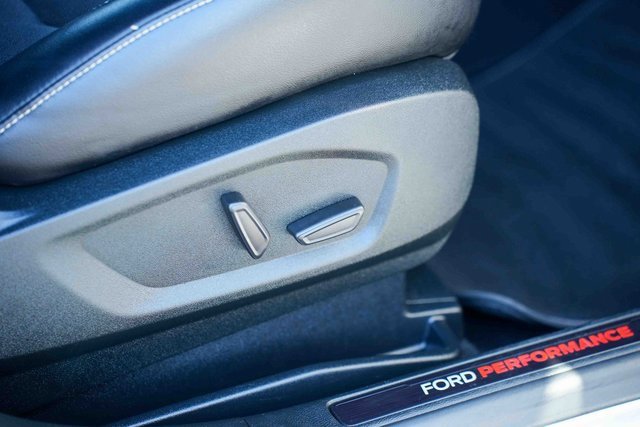Used 2022 Ford Edge ST image 18