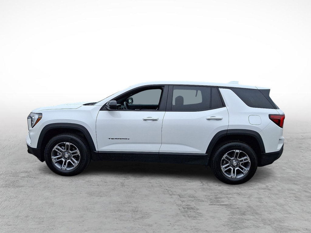 Used 2026 GMC Terrain Elevation image 2