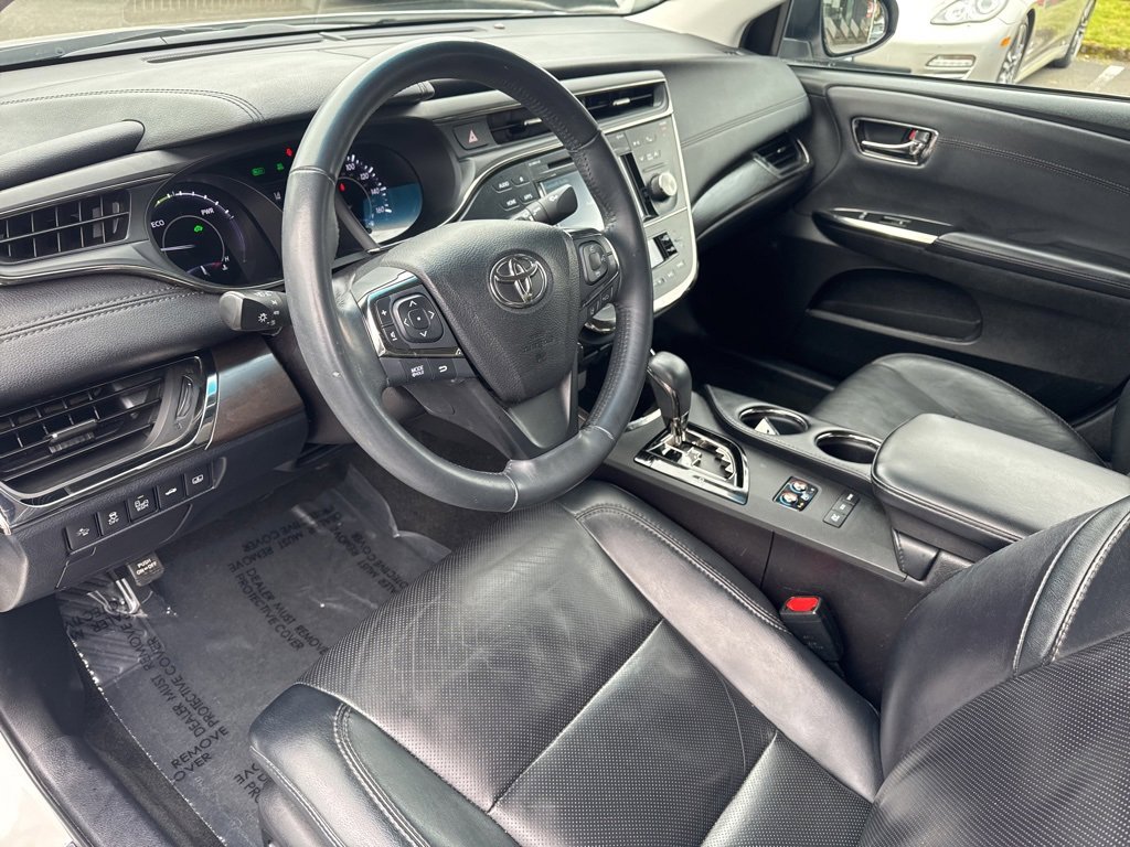 Used 2016 Toyota Avalon Limited image 19