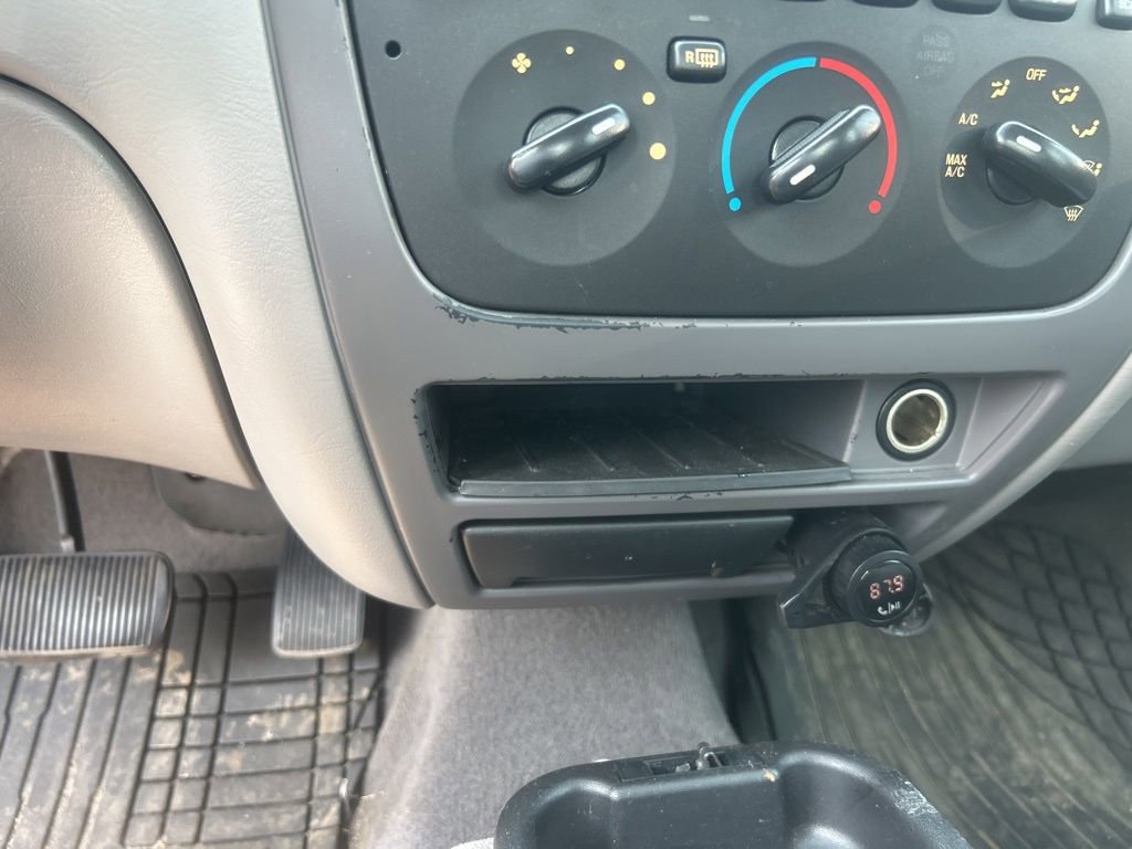 Used 2005 Ford Taurus SE image 21