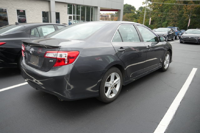Used 2012 Toyota Camry SE FWD image 21