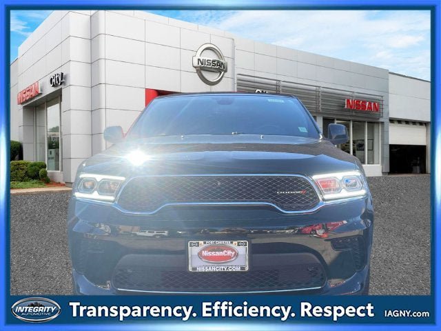 Used 2023 Dodge Durango SXT AWD/4WD image 2