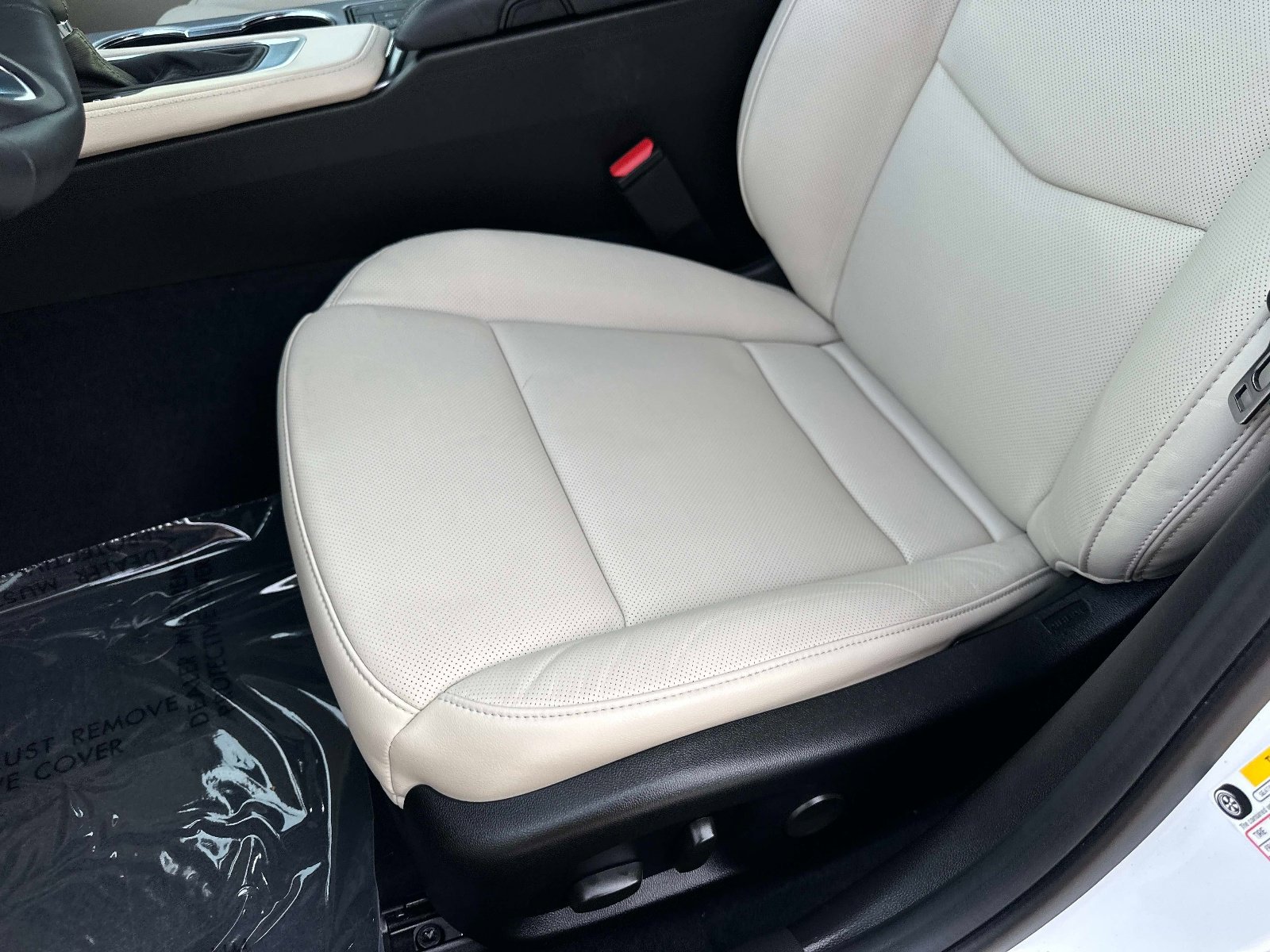 Used 2025 Cadillac CT4 Premium Luxury image 21