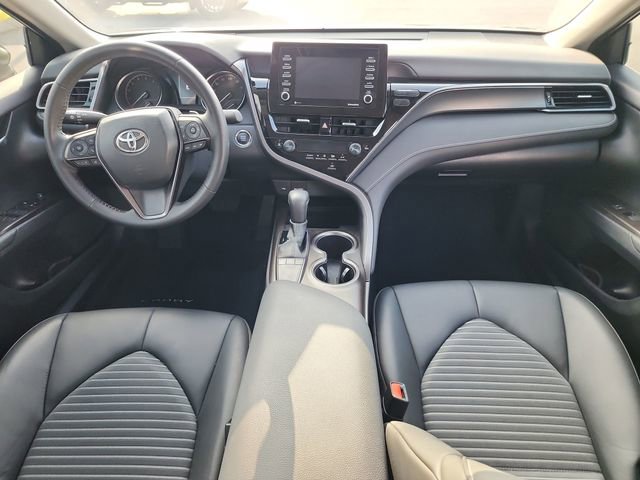 Used 2024 Toyota Camry SE w/ Convenience Package image 13