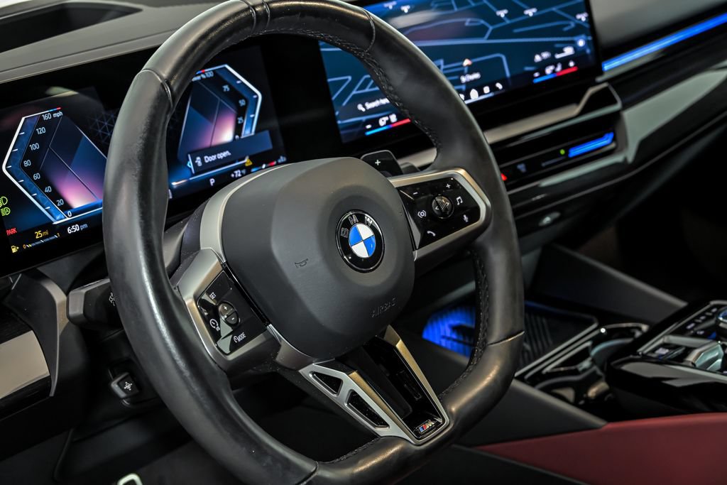 Used 2025 BMW 530i xDrive w/ M Sport Package AWD/4WD image 21
