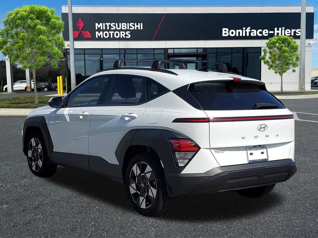 Used 2024 Hyundai Kona SEL FWD image 3