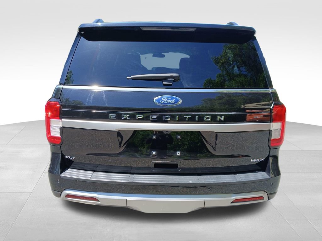 Used 2024 Ford Expedition Max XLT AWD/4WD image 4