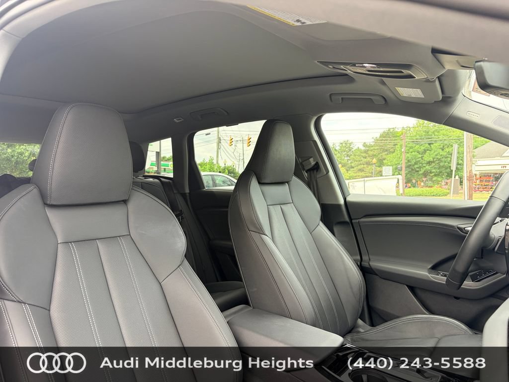 Certified 2025 Audi Q6 e-tron Premium Plus w/ Premium Plus AWD/4WD image 18
