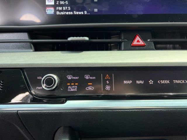 Certified 2024 Kia Sportage X-Line w/ X-Line Premium Package image 21