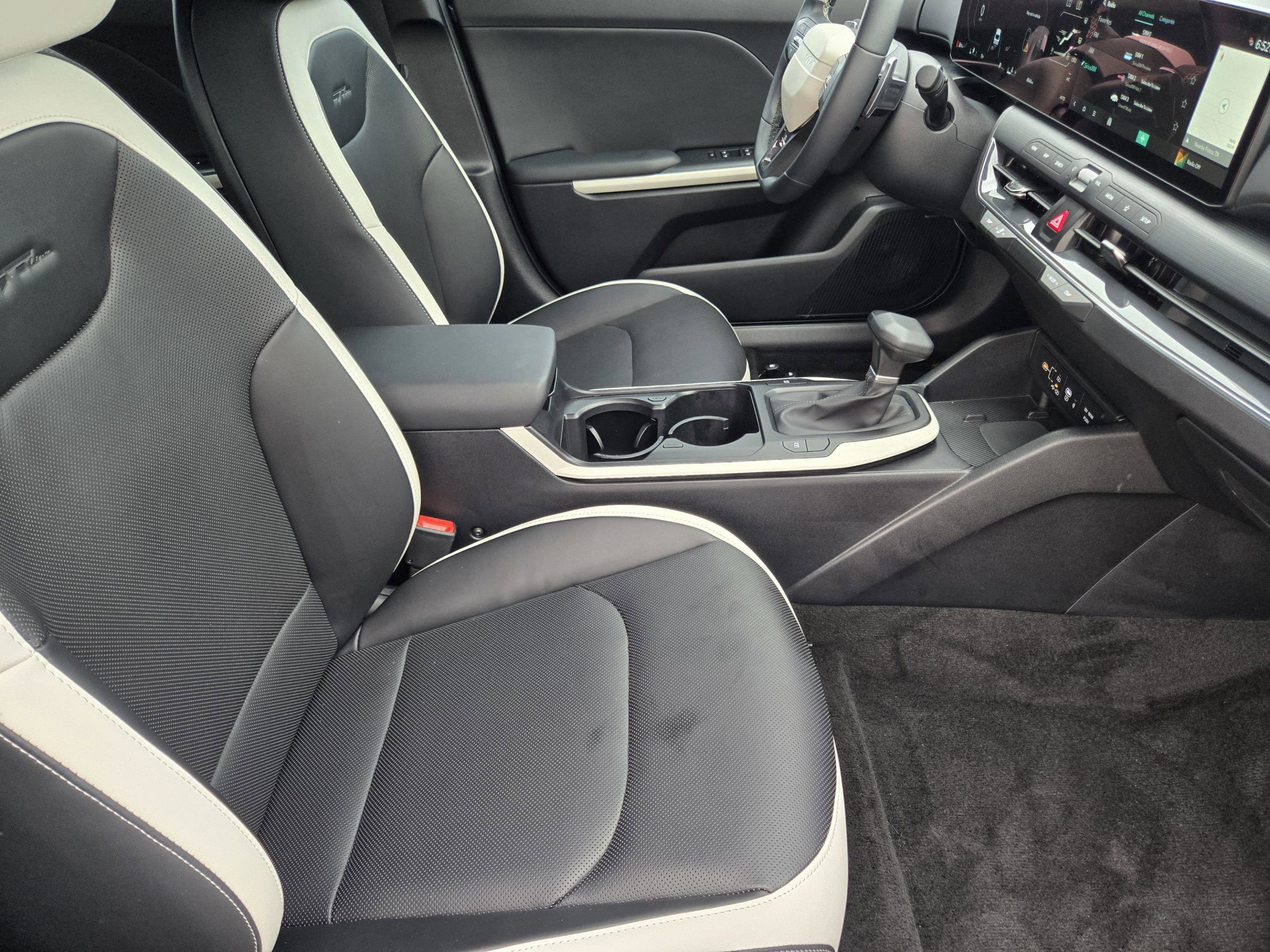 Used 2025 Kia K4 GT-Line w/ GT-Line Premium Package FWD image 10